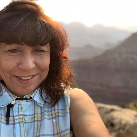 Meet your Posher, Maria - Picture 1 of 1